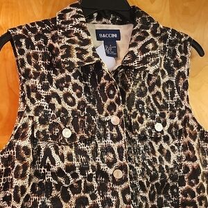 Baccini animal print vest sz S and skirt sz 6. Sold as a set